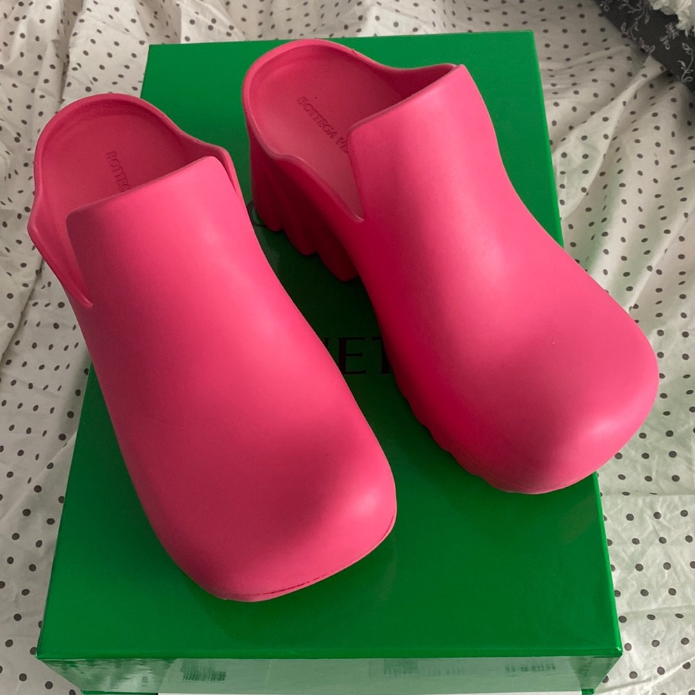 Rubber slides
